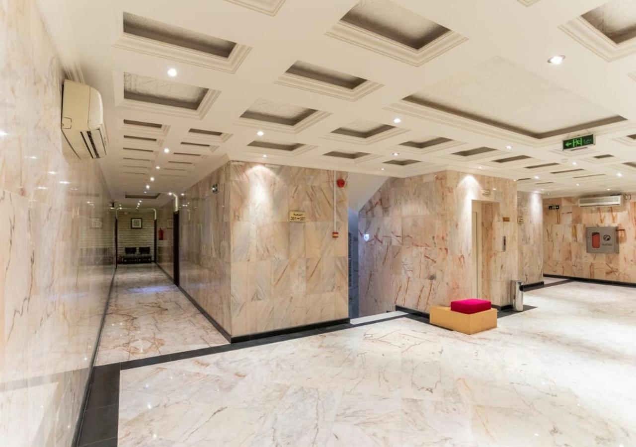 Delmon Hotel Suites Джеда Екстериор снимка