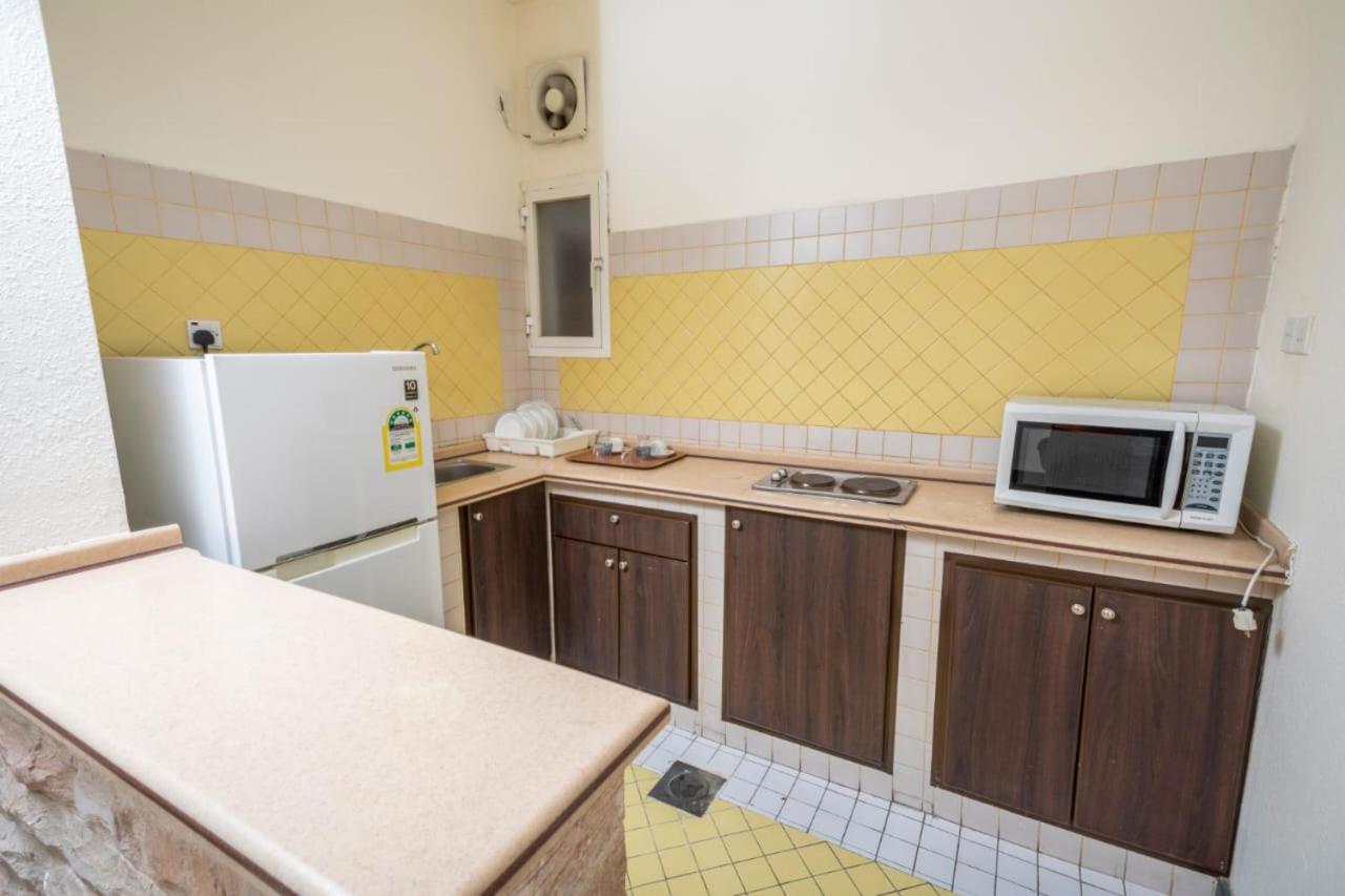 Delmon Hotel Suites Джеда Екстериор снимка